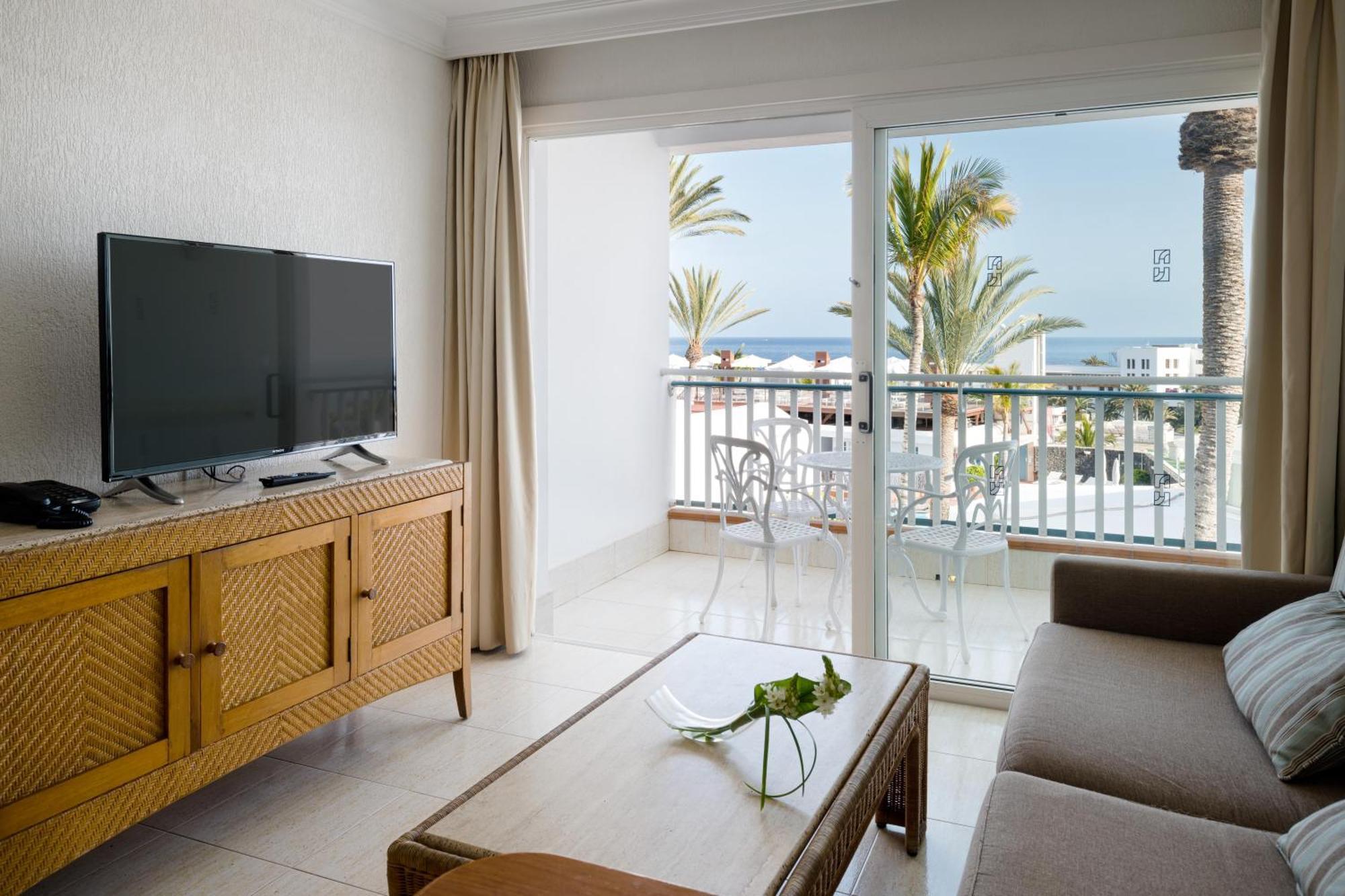 Plus Fariones Apartamentos Puerto del Carmen  Eksteriør bilde
